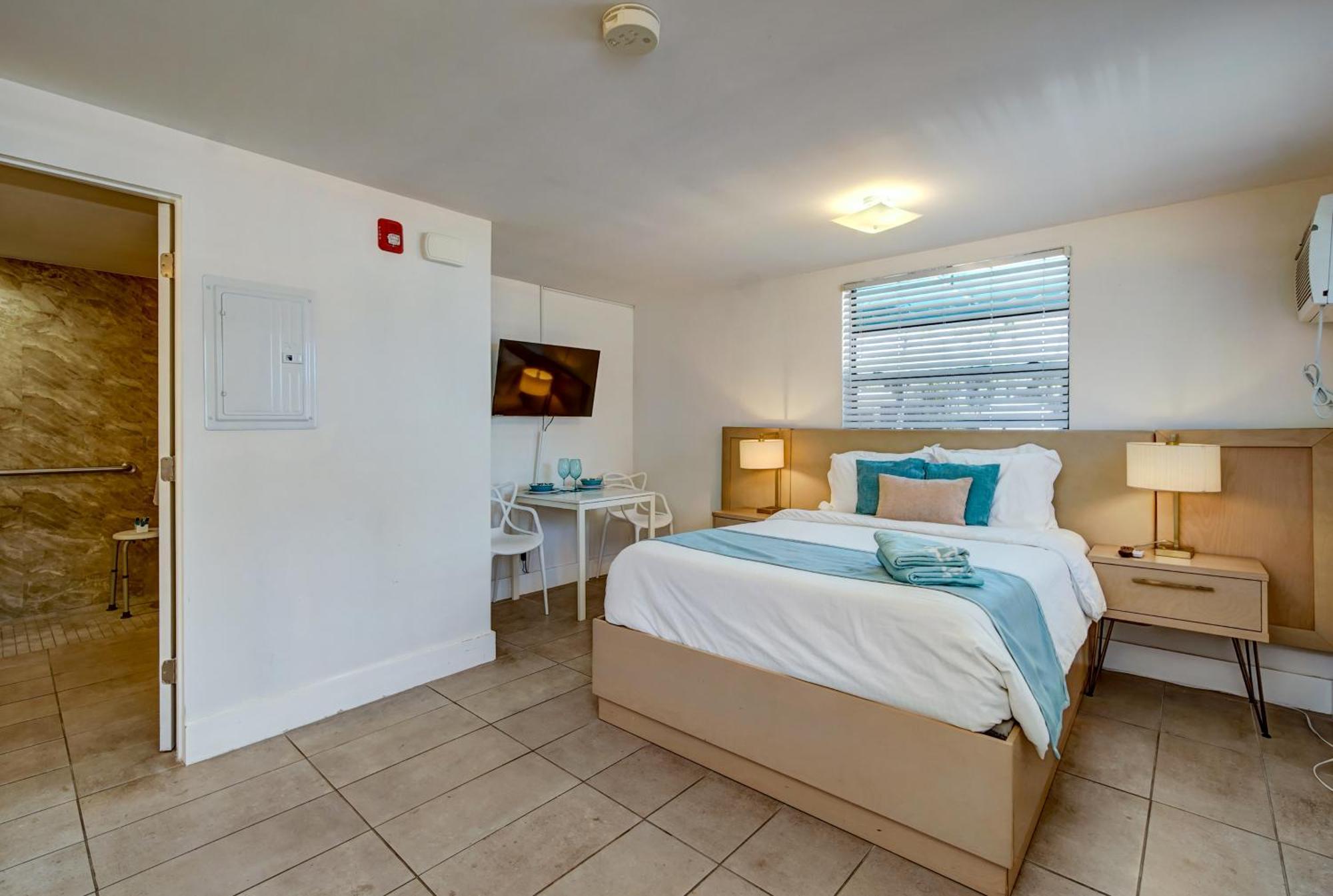 Sea Garden By The Sea Hotel Lauderdale-by-the-Sea Bagian luar foto