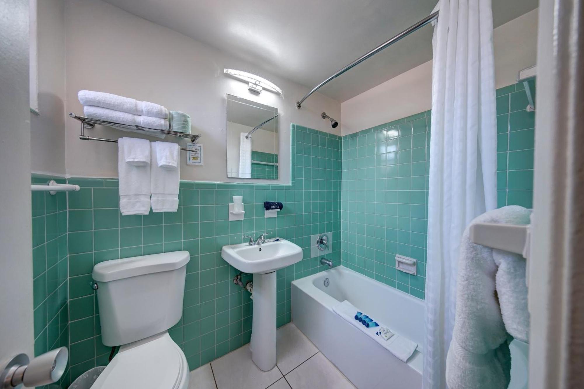 Sea Garden By The Sea Hotel Lauderdale-by-the-Sea Bagian luar foto