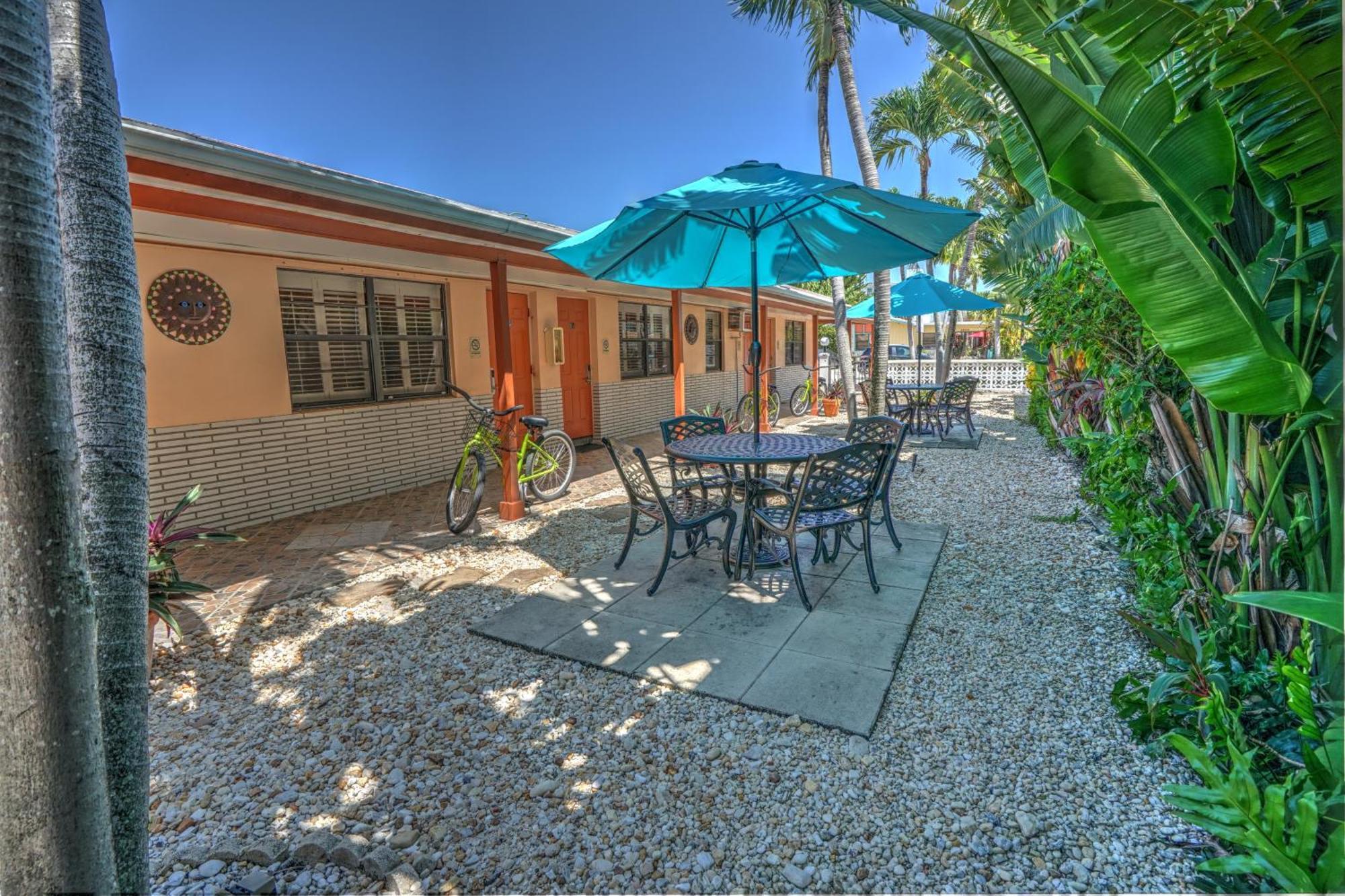 Sea Garden By The Sea Hotel Lauderdale-by-the-Sea Bagian luar foto