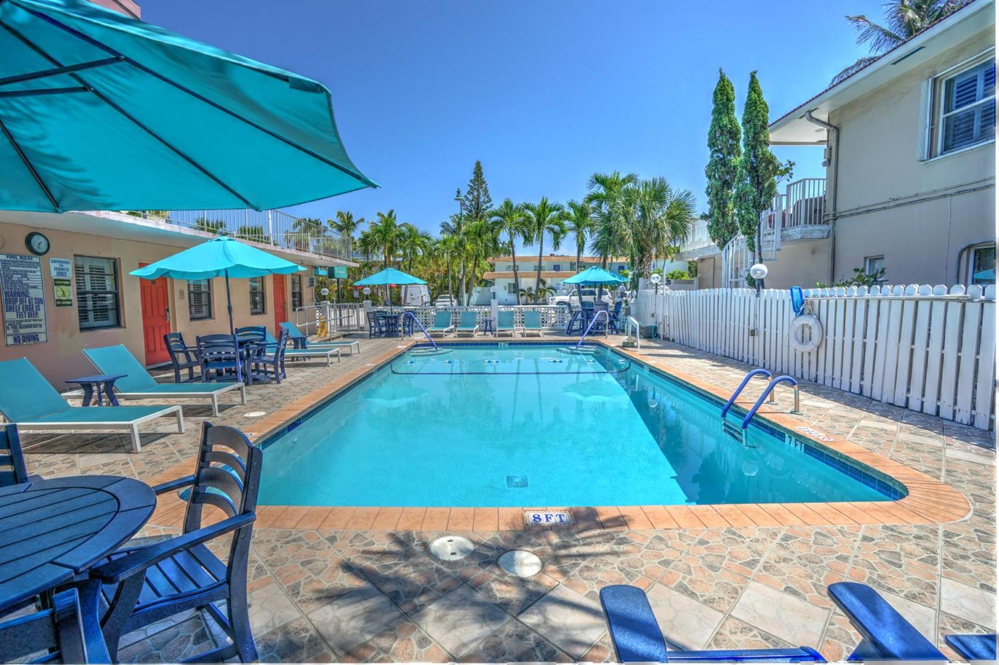 Sea Garden By The Sea Hotel Lauderdale-by-the-Sea Bagian luar foto