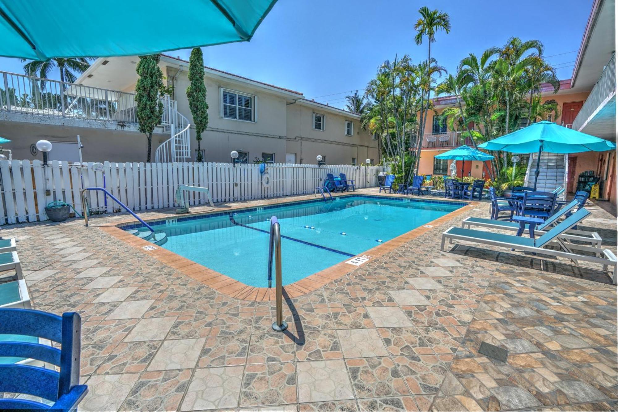 Sea Garden By The Sea Hotel Lauderdale-by-the-Sea Bagian luar foto